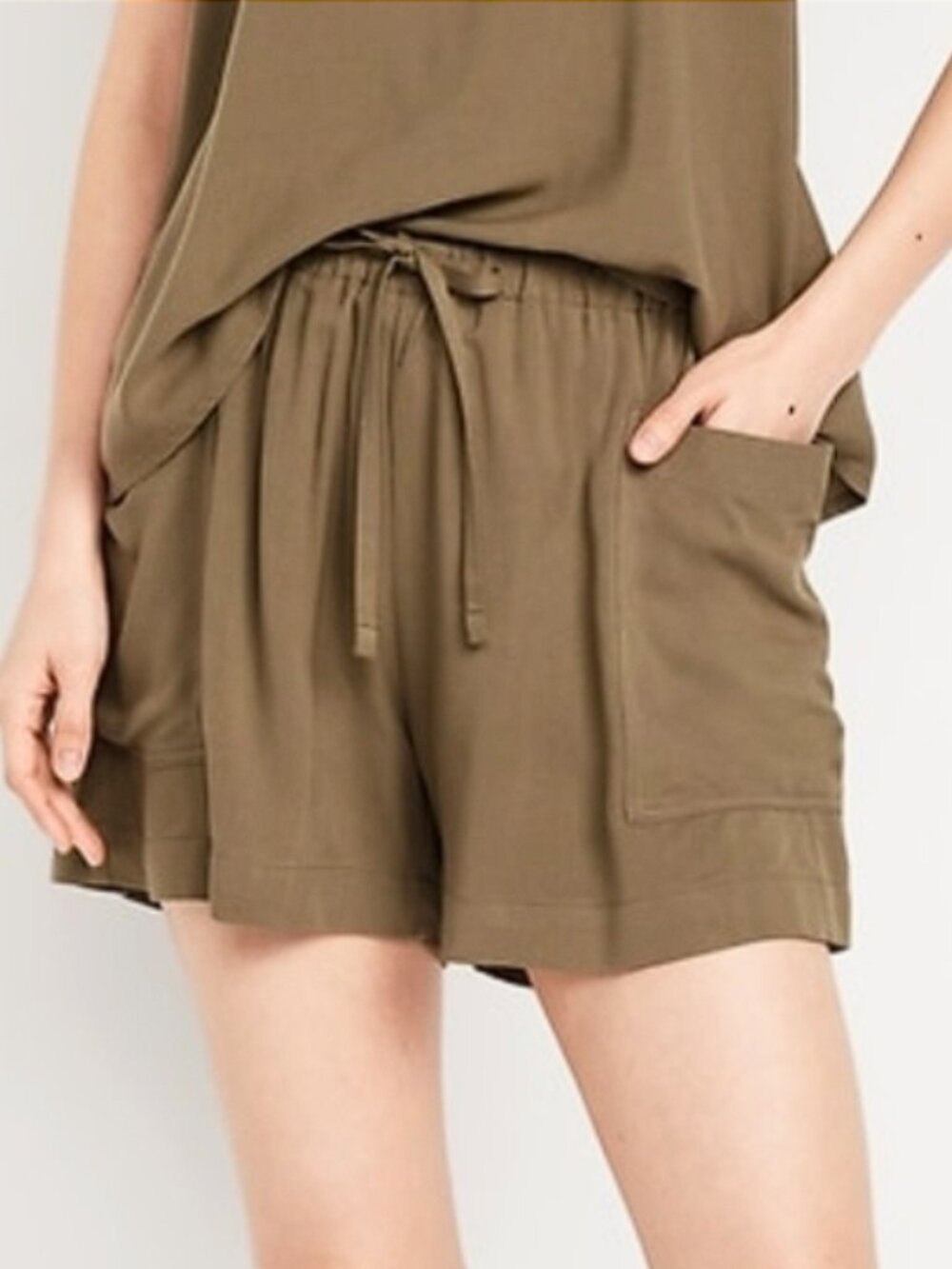 Old Navy High-Waisted Playa Shorts -- 3.5-inch inseam Olive Green (L) NWT!